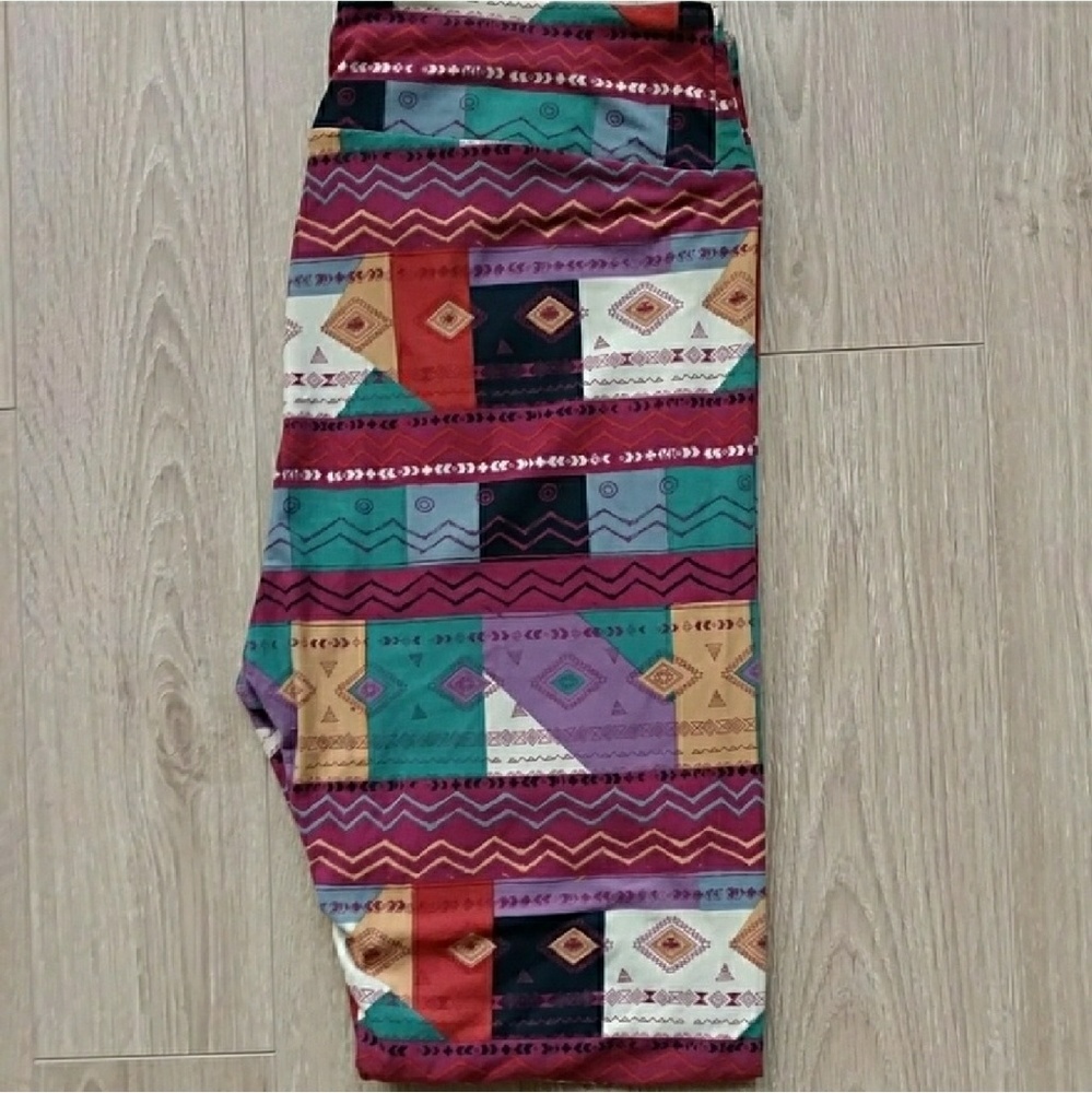 🆕 Lularoe Leggings TC